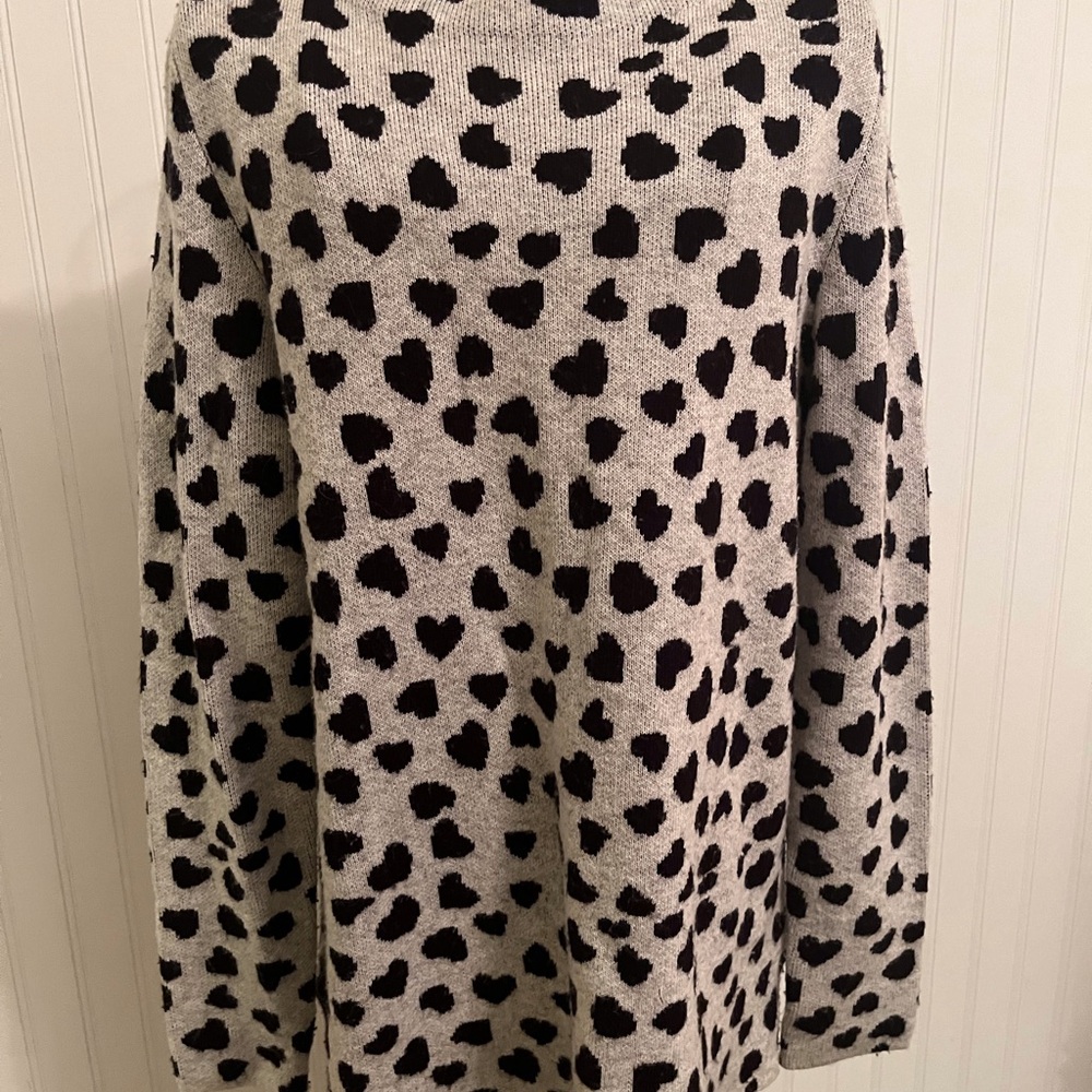 LOFT Grey w/ Sm Black Hearts Sweater